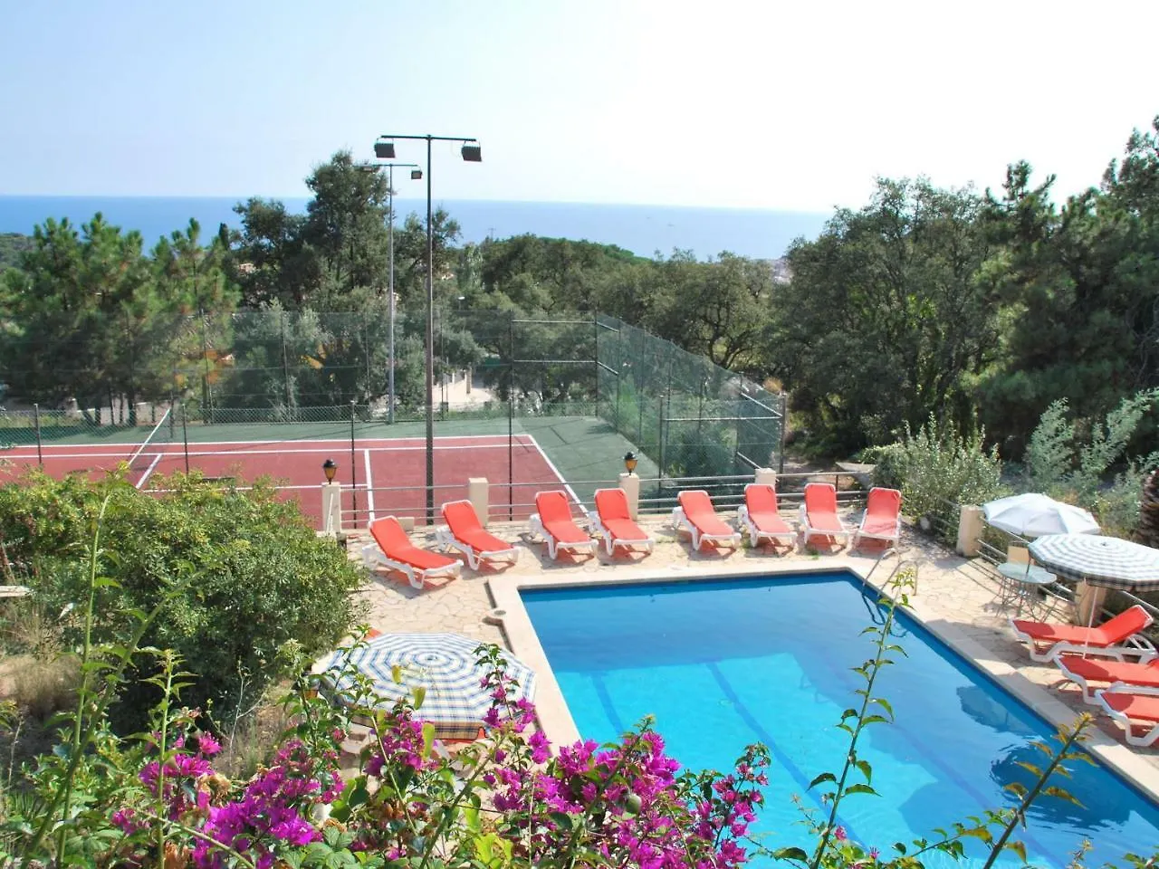 A Picturesque Wine House Now Refurbished Into Home In Lloret De Mar Espagne